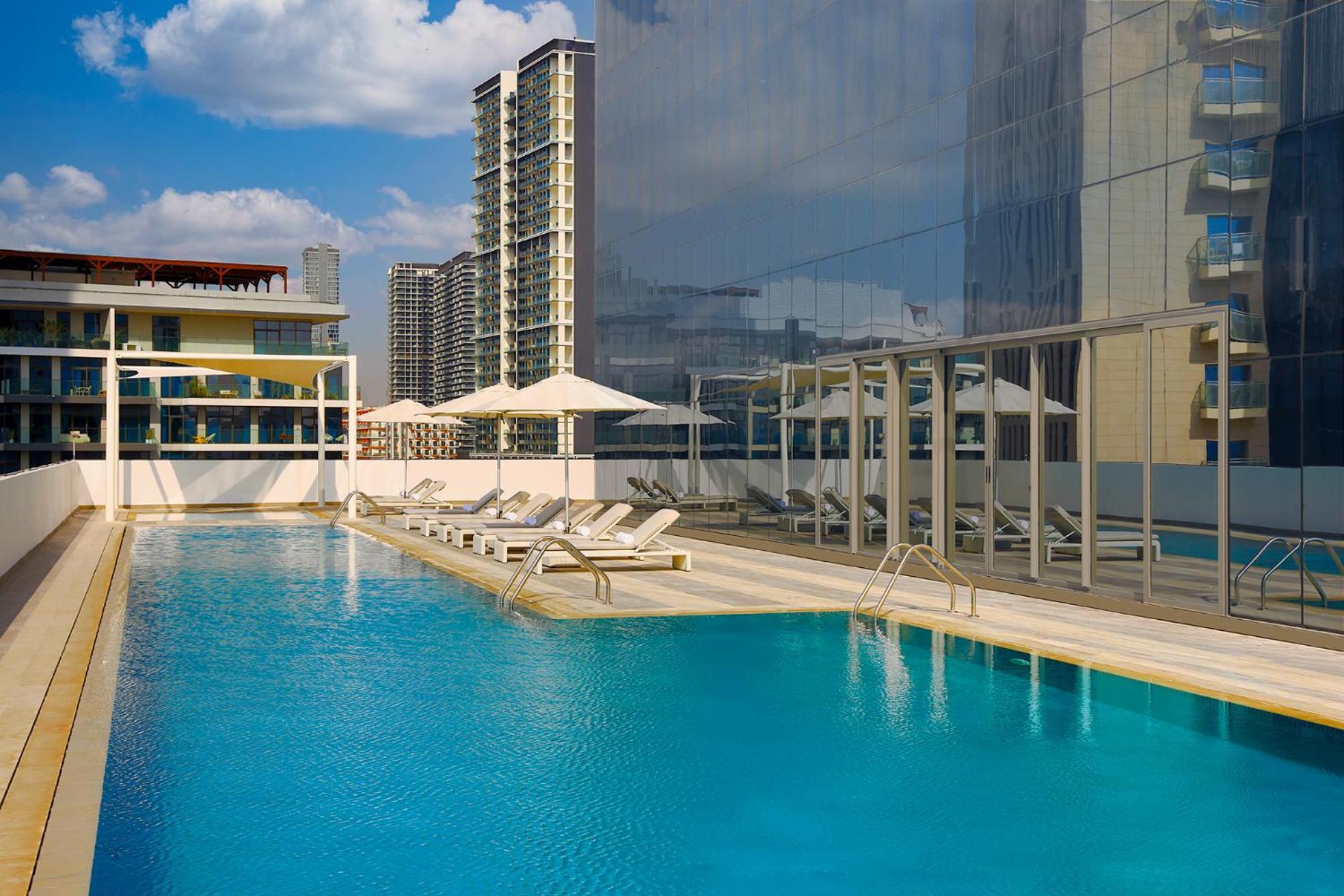 Hotel Local Dubai At Jumeirah Village Triangle Buitenkant foto