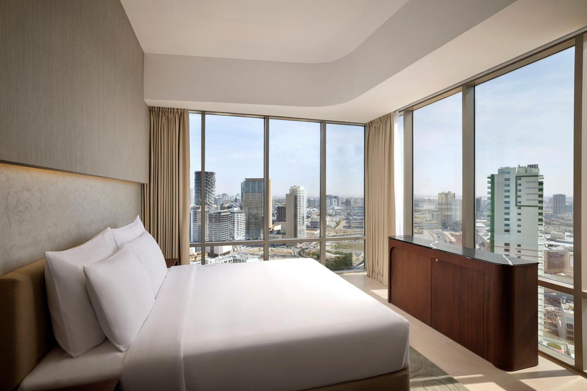 Hotel Local Dubai At Jumeirah Village Triangle Buitenkant foto